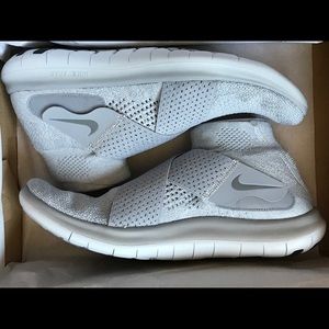 New,: Nike Free RN Motion FK - Wolf/Cool Grey